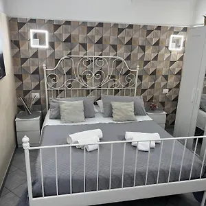 https://charming-house.sicilyhotelsitaly.net